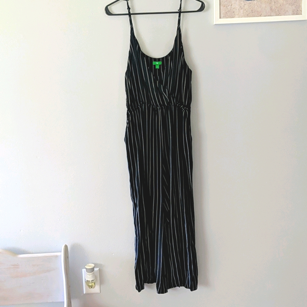Woman's capri wide leg jump suit
